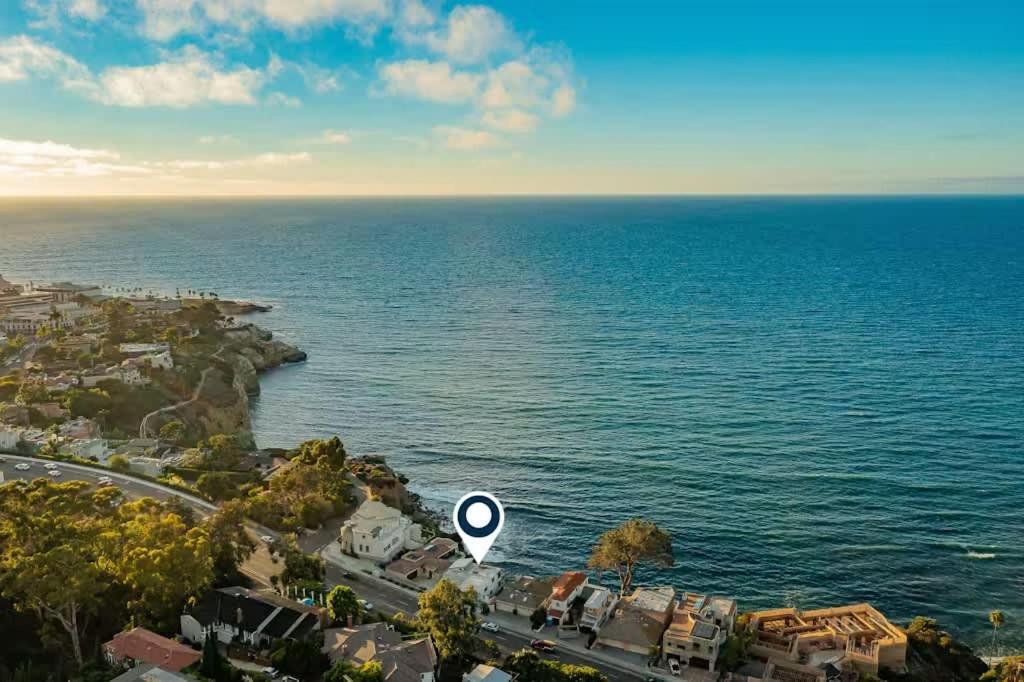 Cliffside Haven Where Ocean Meets Sky Casa de férias *